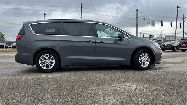 used 2021 Chrysler Pacifica car, priced at $26,837