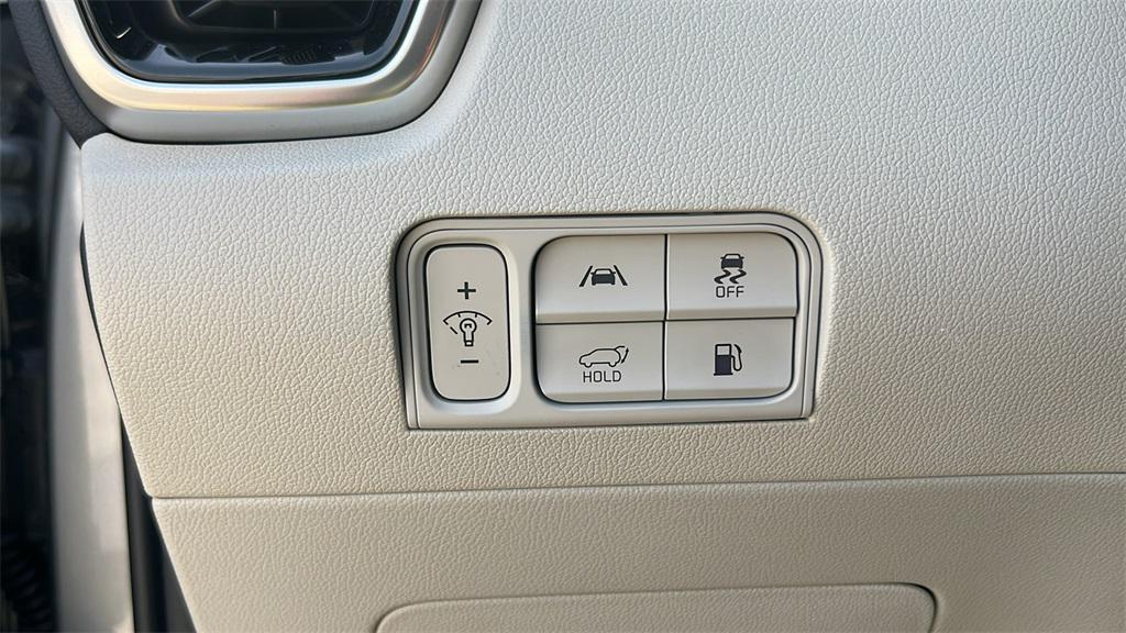 used 2023 Kia Sorento Plug-In Hybrid car, priced at $39,605