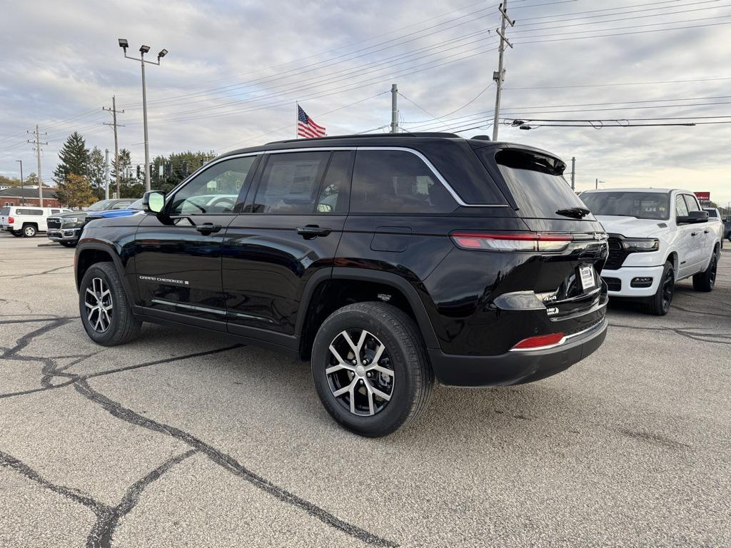 new 2025 Jeep Grand Cherokee car, priced at $46,474