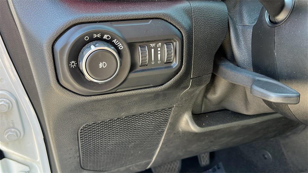used 2021 Jeep Wrangler Unlimited car, priced at $31,610