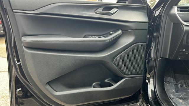 new 2025 Jeep Grand Cherokee L car, priced at $48,411