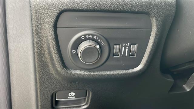 new 2025 Jeep Grand Cherokee L car, priced at $48,411