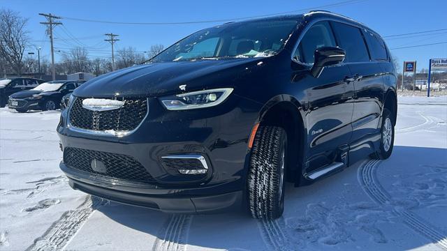 used 2021 Chrysler Pacifica car, priced at $51,995