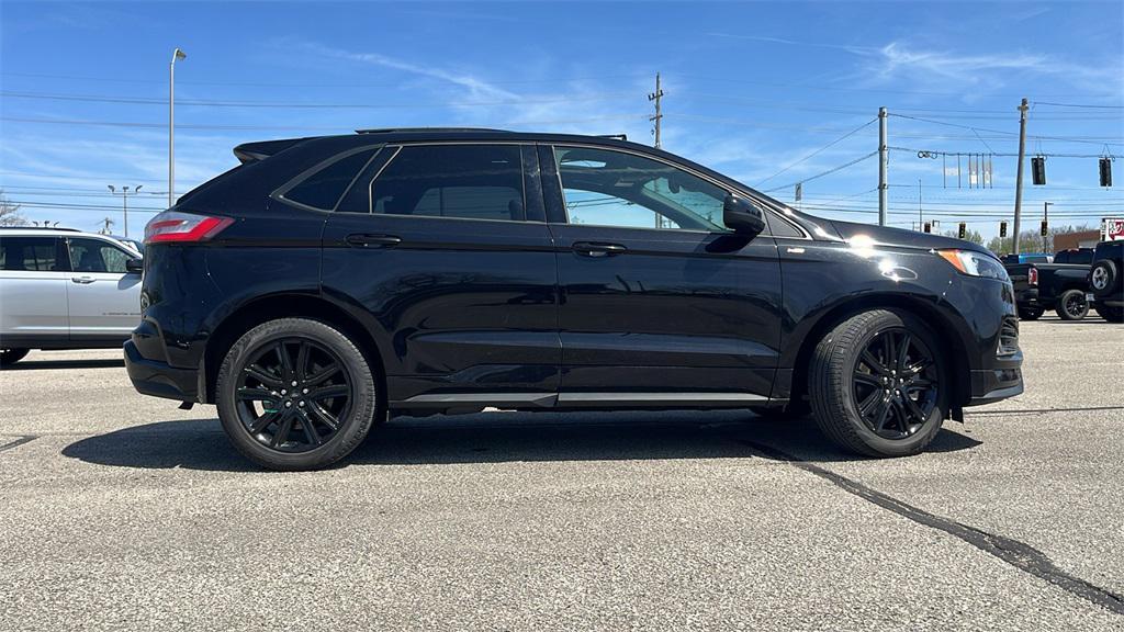 used 2022 Ford Edge car, priced at $29,950