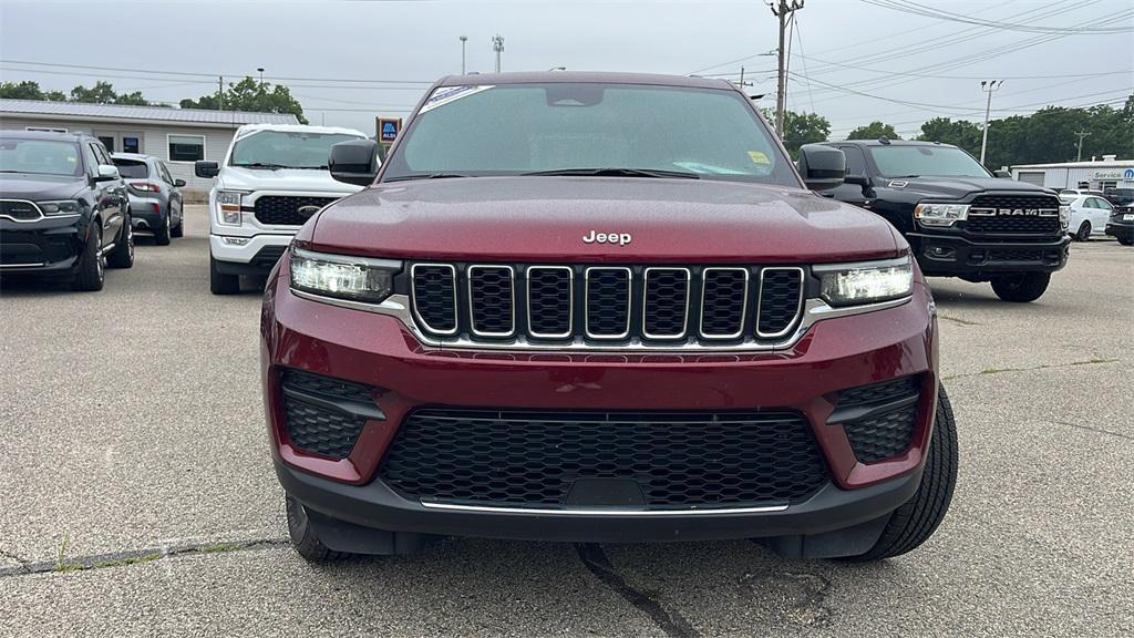 used 2024 Jeep Grand Cherokee car, priced at $31,999