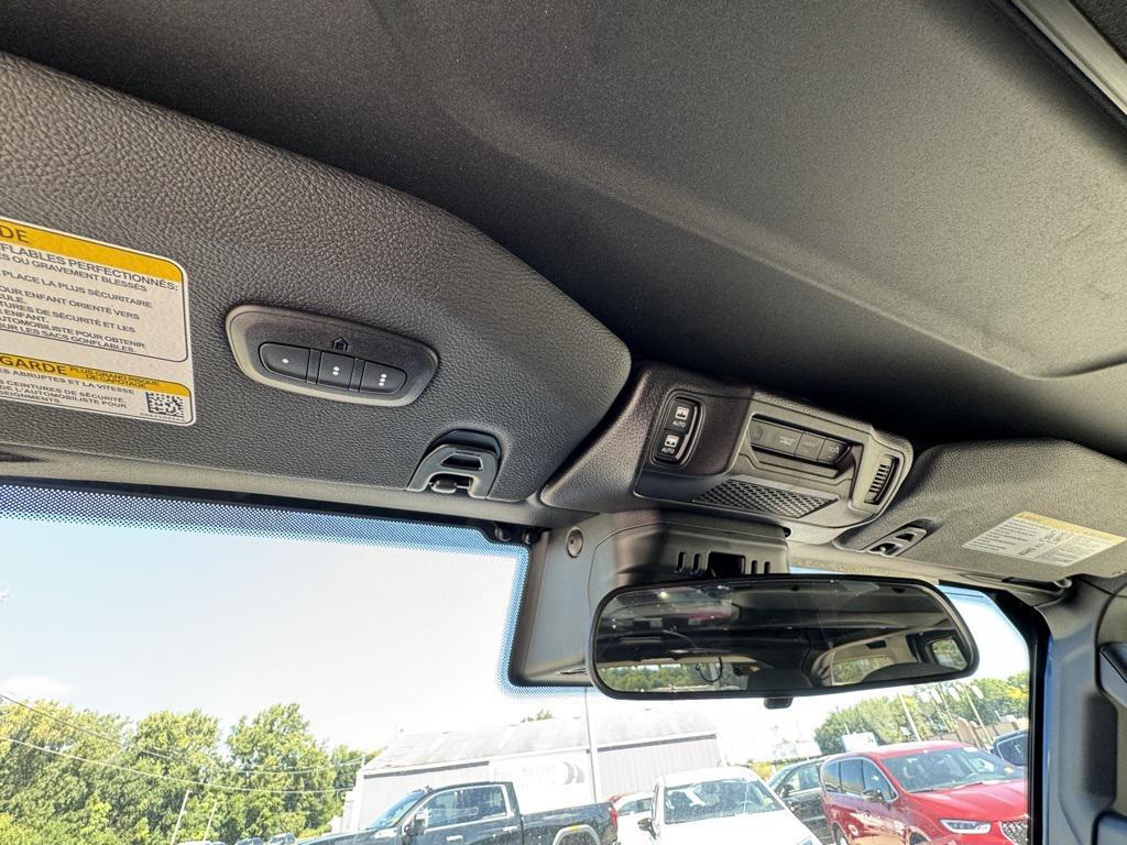 new 2025 Jeep Wrangler car, priced at $49,605