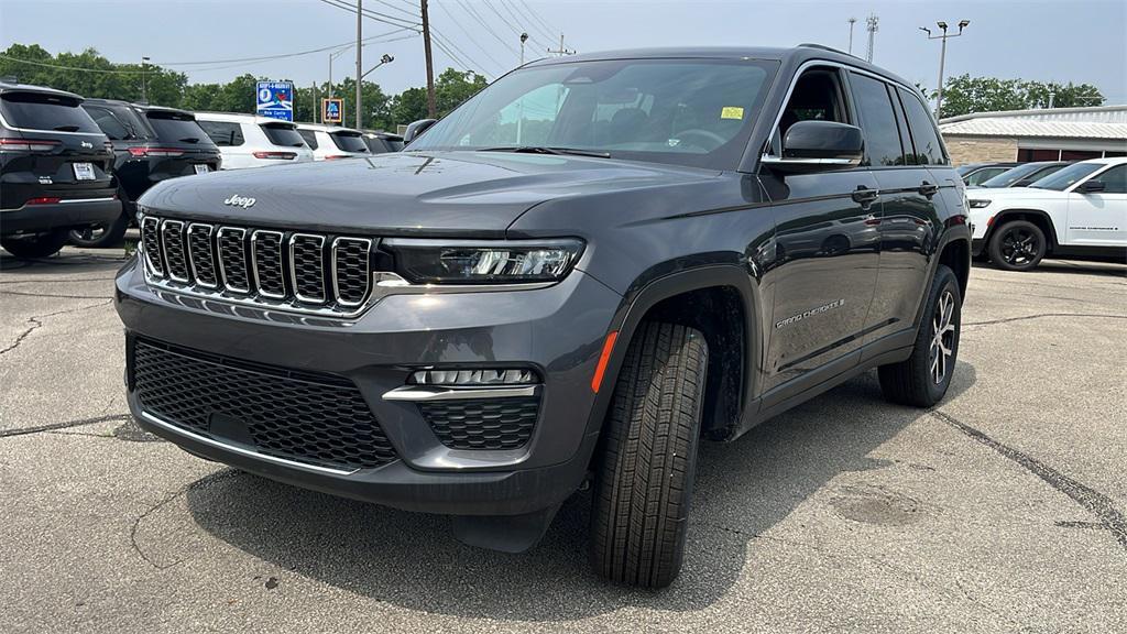 new 2025 Jeep Grand Cherokee car, priced at $46,153