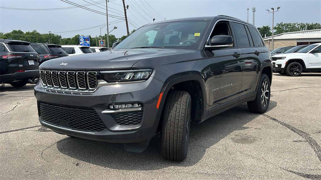 new 2025 Jeep Grand Cherokee car, priced at $46,153