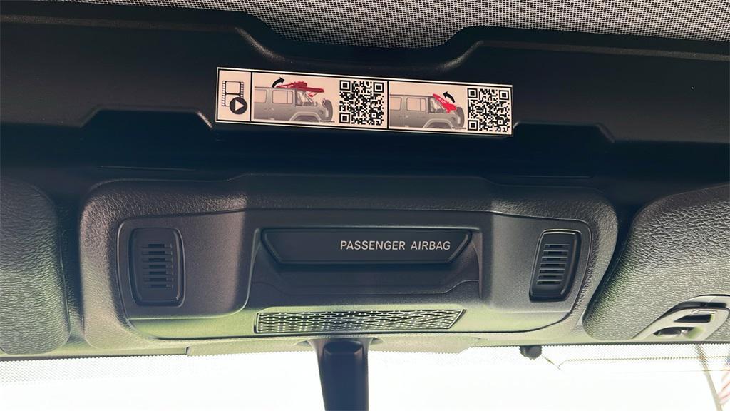 new 2025 Jeep Wrangler car