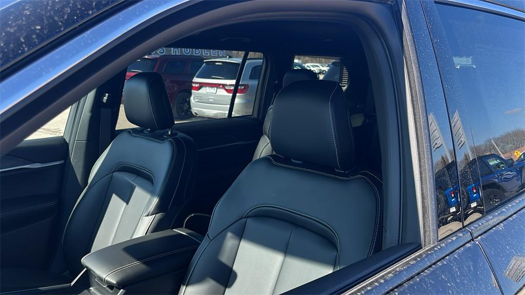 new 2025 Jeep Grand Cherokee L car, priced at $48,093