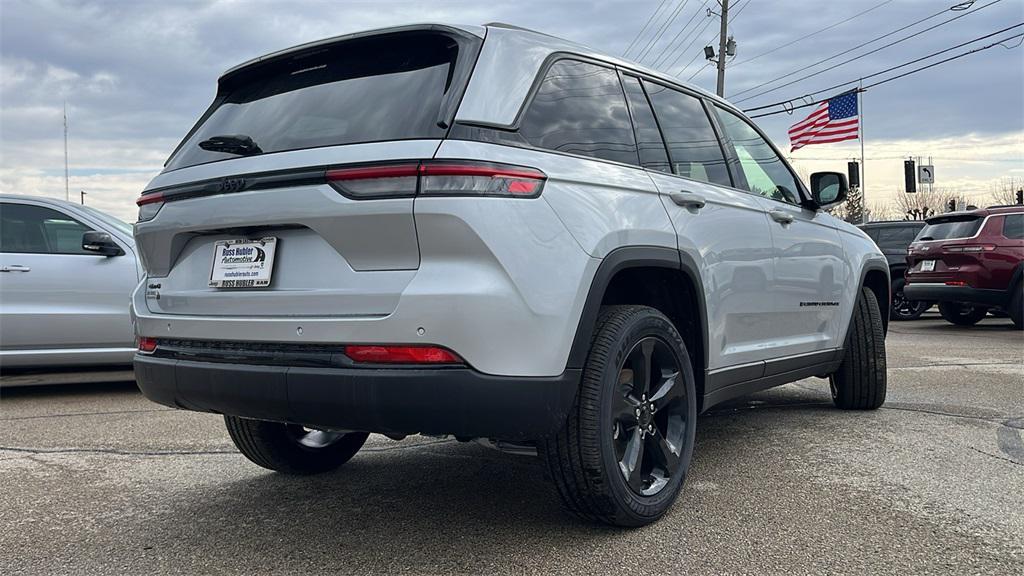 new 2025 Jeep Grand Cherokee car, priced at $46,470