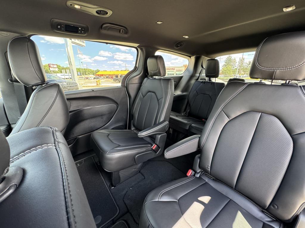 new 2026 Chrysler Pacifica car, priced at $44,371