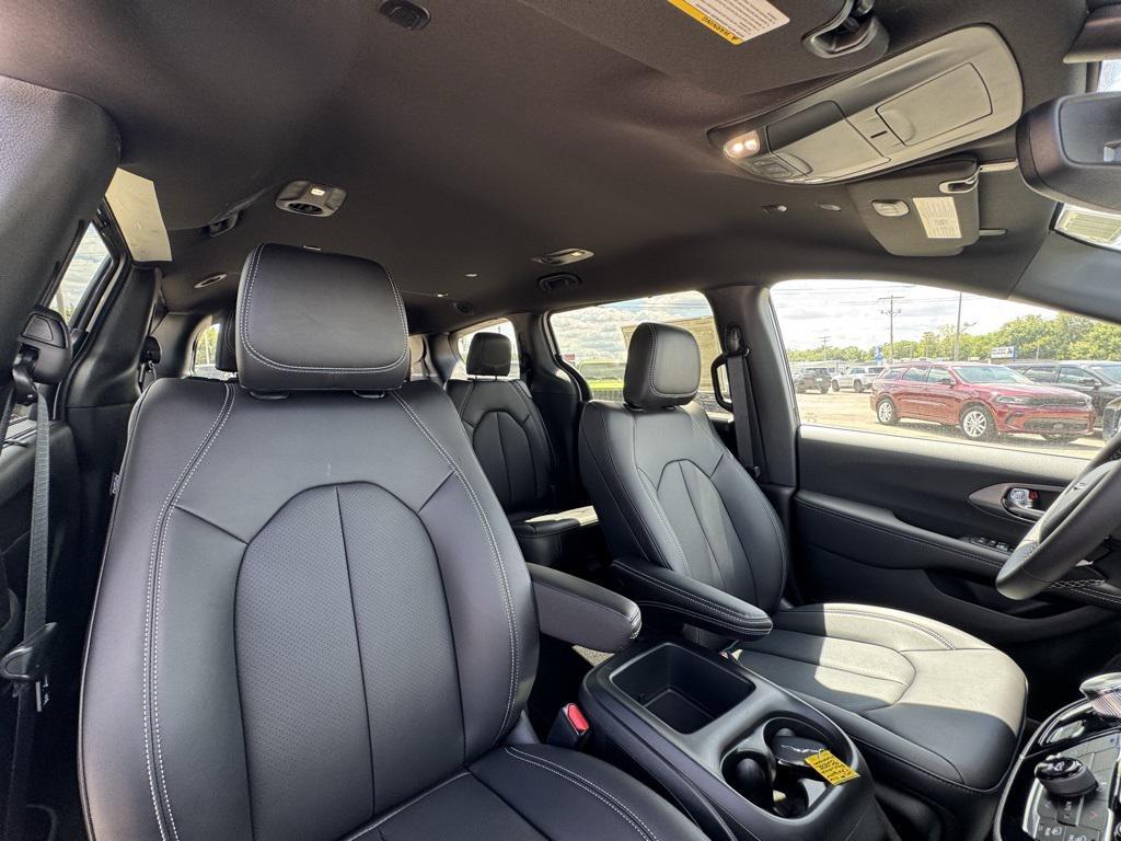 new 2026 Chrysler Pacifica car, priced at $44,371