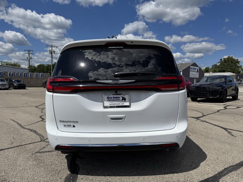 new 2026 Chrysler Pacifica car, priced at $44,371
