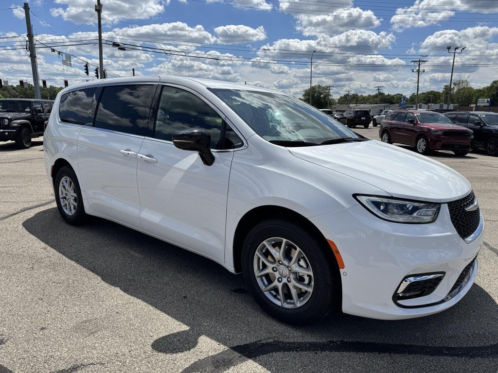 new 2026 Chrysler Pacifica car, priced at $44,371