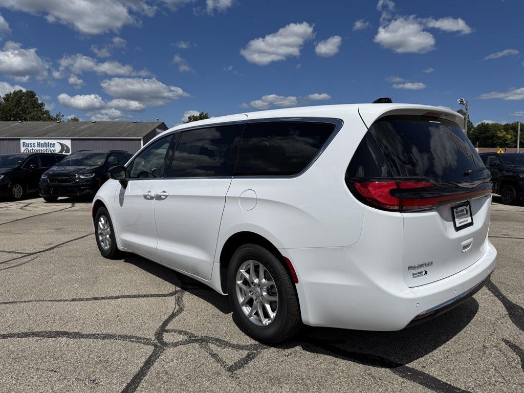 new 2026 Chrysler Pacifica car, priced at $44,371