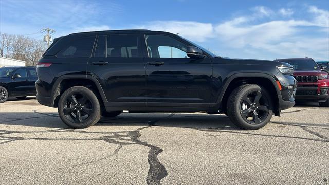 new 2025 Jeep Grand Cherokee car, priced at $55,010