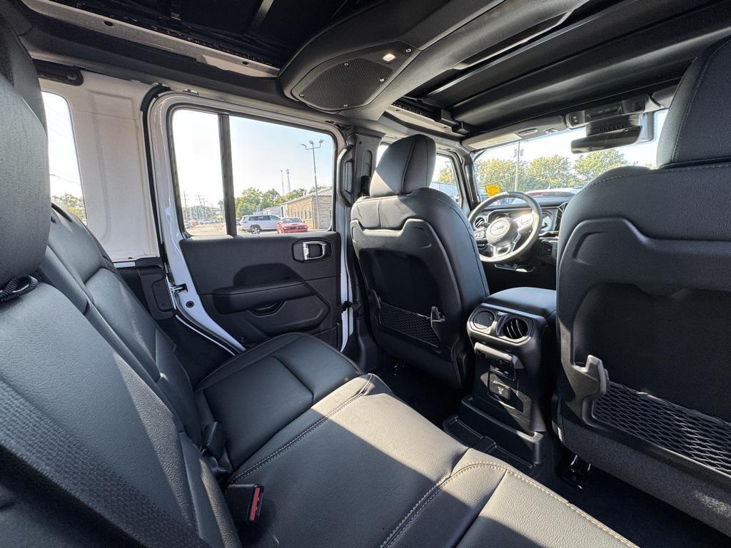 new 2025 Jeep Wrangler car, priced at $57,944