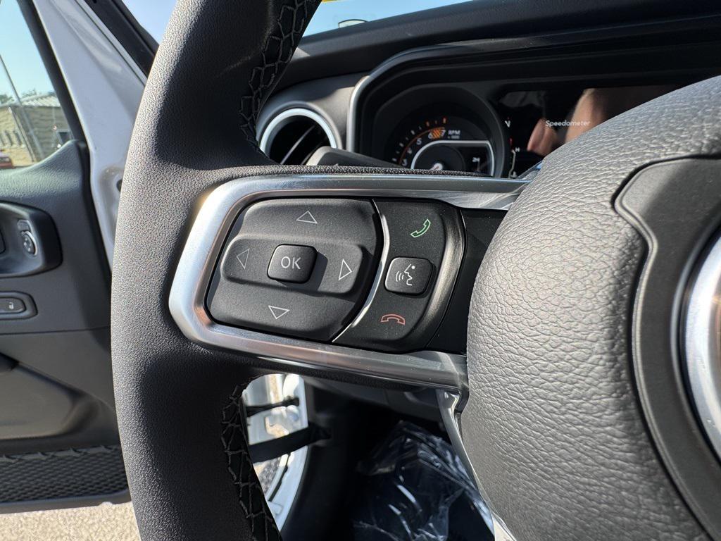 new 2025 Jeep Wrangler car, priced at $57,944