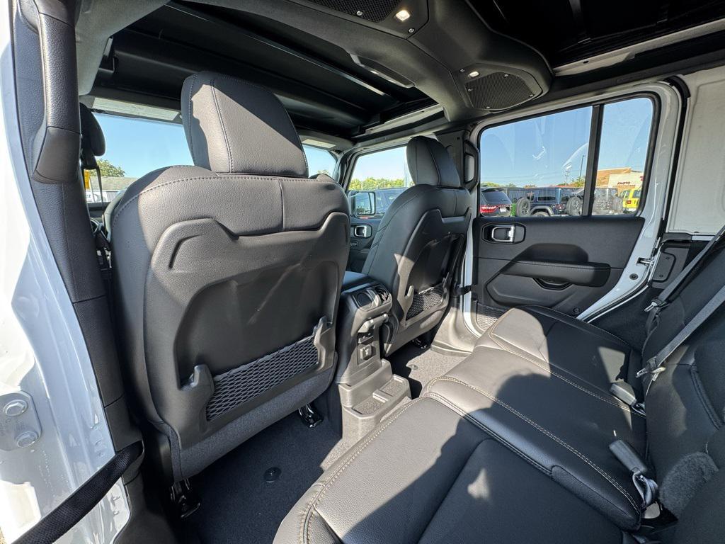 new 2025 Jeep Wrangler car, priced at $57,944