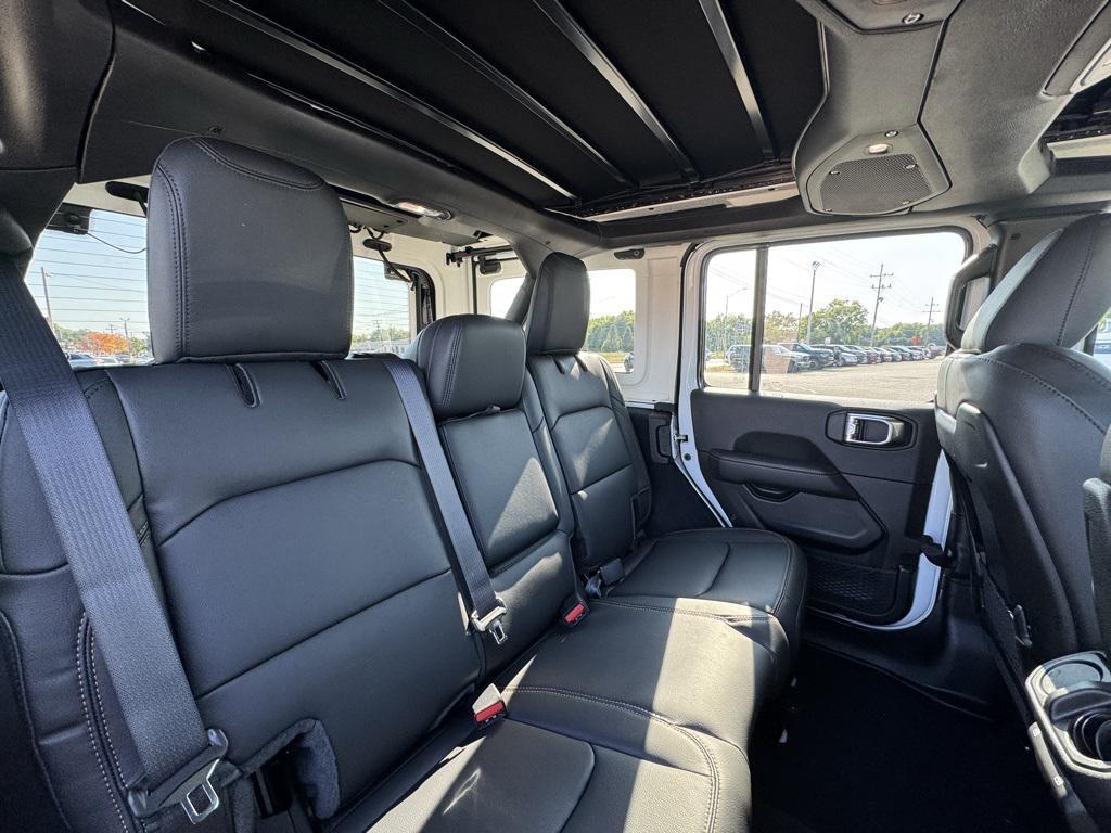 new 2025 Jeep Wrangler car, priced at $57,944