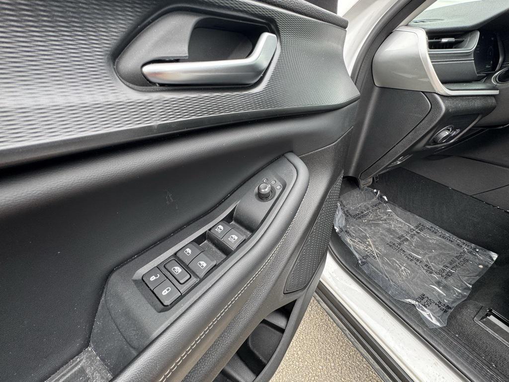 used 2023 Jeep Grand Cherokee car, priced at $29,940