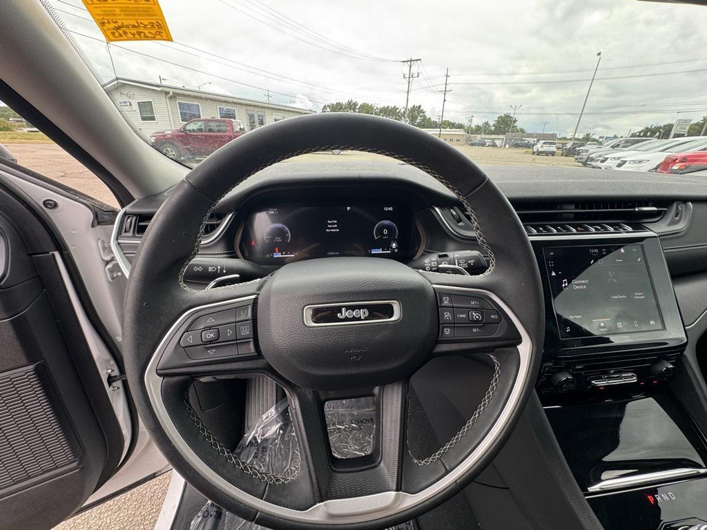 used 2023 Jeep Grand Cherokee car, priced at $29,940