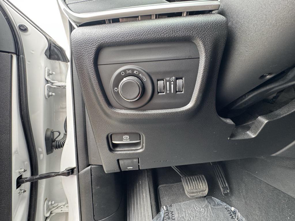 used 2023 Jeep Grand Cherokee car, priced at $29,940