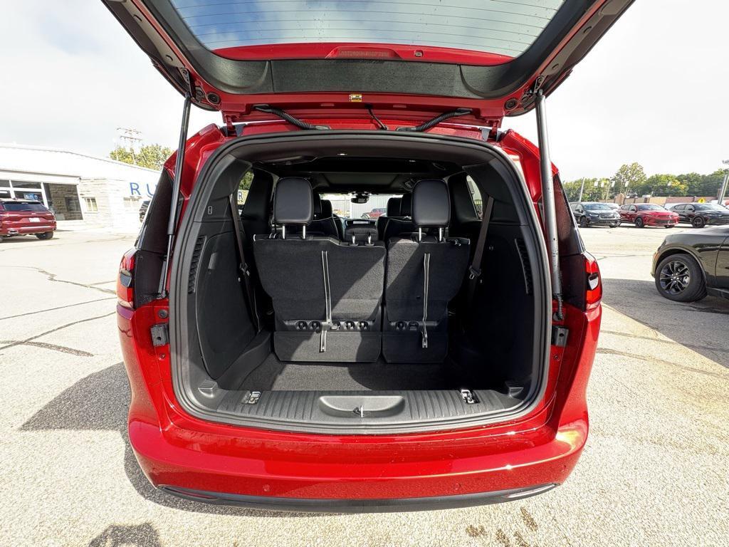 new 2026 Chrysler Pacifica car, priced at $55,113