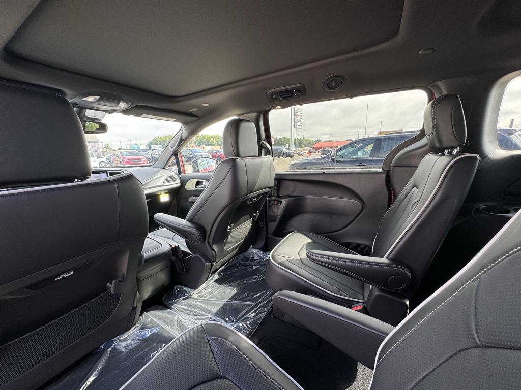 new 2026 Chrysler Pacifica car, priced at $55,113