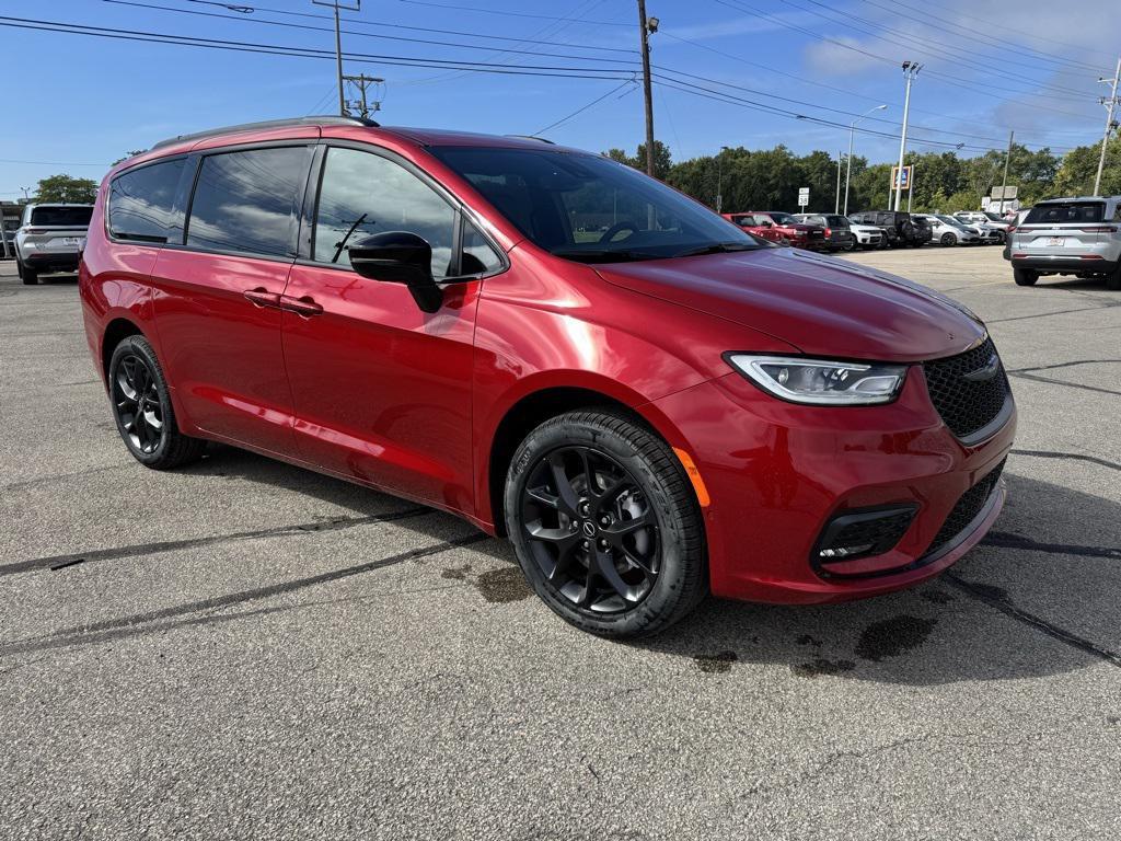 new 2026 Chrysler Pacifica car, priced at $55,113