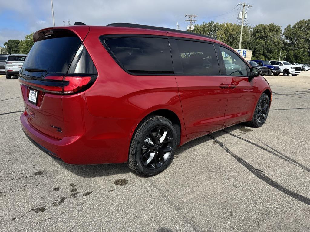 new 2026 Chrysler Pacifica car, priced at $55,113