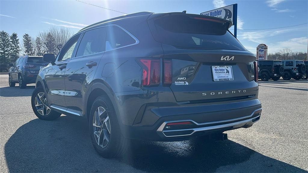 used 2022 Kia Sorento Hybrid car, priced at $23,679