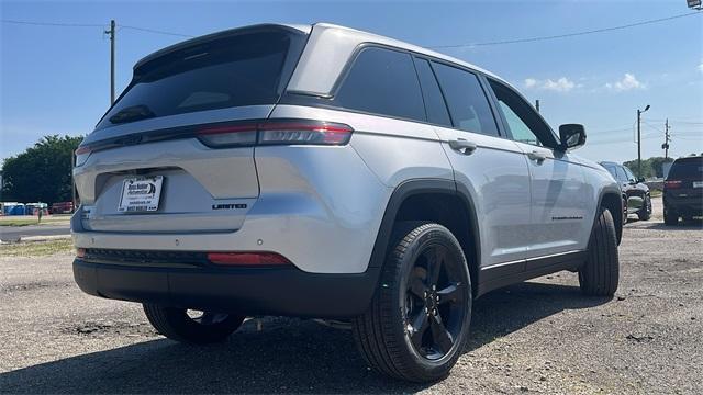 new 2024 Jeep Grand Cherokee car, priced at $53,020