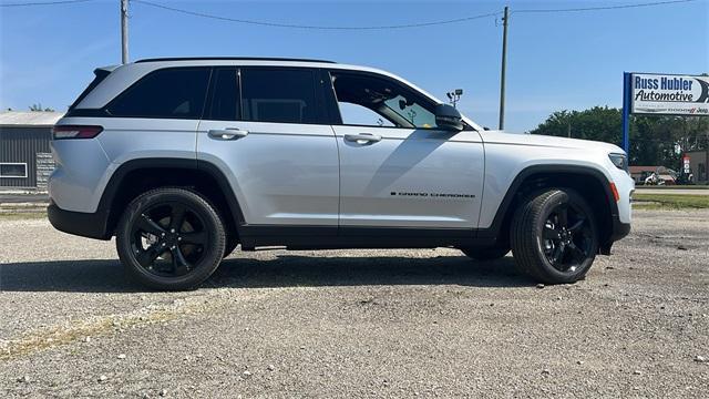 new 2024 Jeep Grand Cherokee car, priced at $53,020