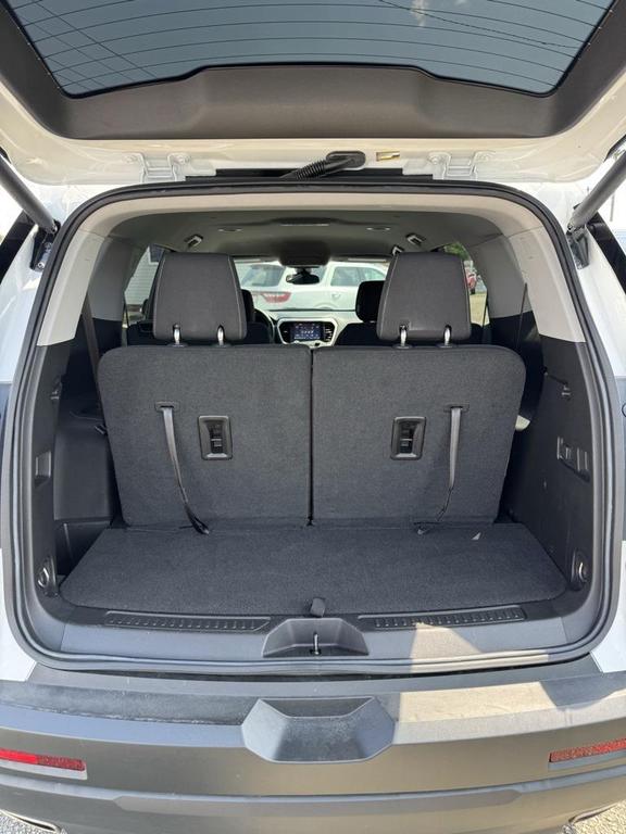used 2023 GMC Acadia car, priced at $33,490