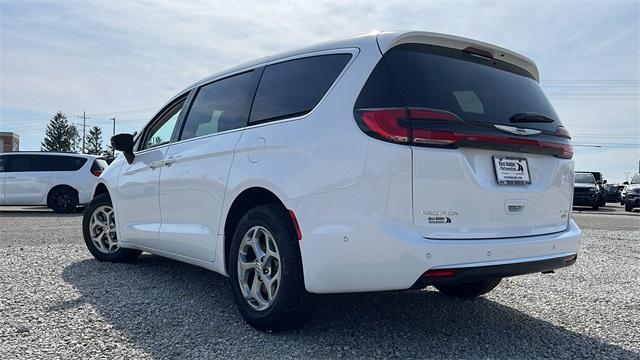 new 2024 Chrysler Pacifica car, priced at $59,660