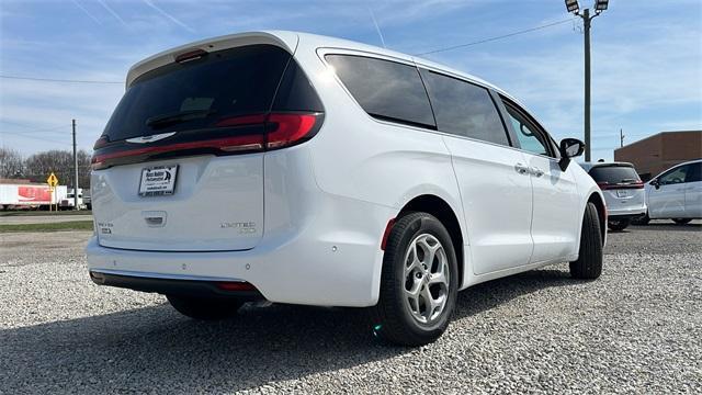 new 2024 Chrysler Pacifica car, priced at $59,660