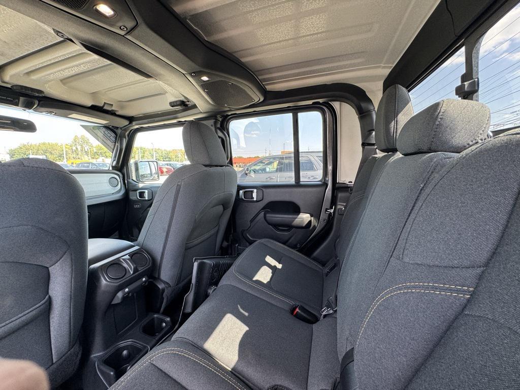 used 2024 Jeep Gladiator car, priced at $38,640