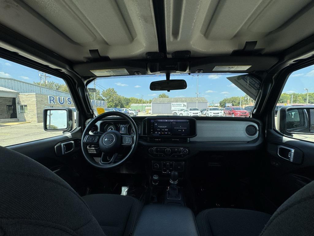 used 2024 Jeep Gladiator car, priced at $38,640