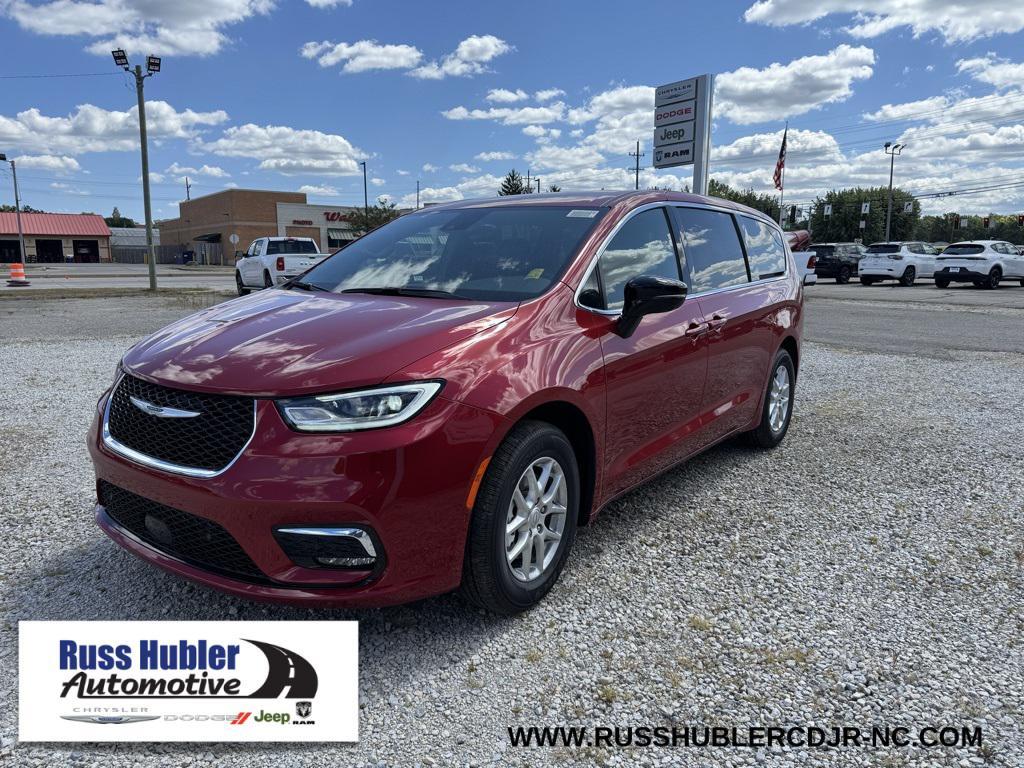 new 2026 Chrysler Pacifica car, priced at $44,812