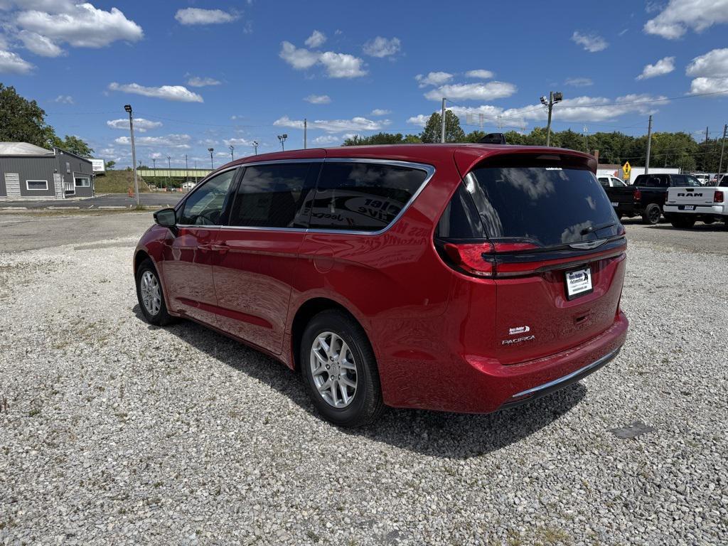 new 2026 Chrysler Pacifica car, priced at $44,812