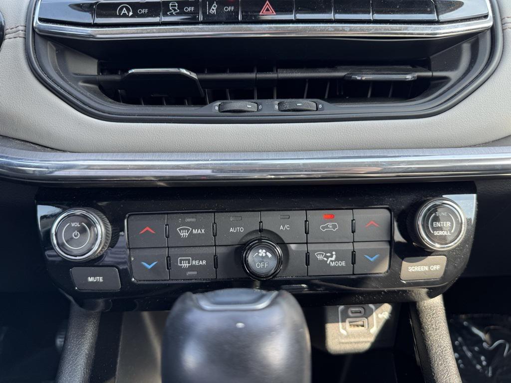 used 2022 Jeep Compass car, priced at $23,980