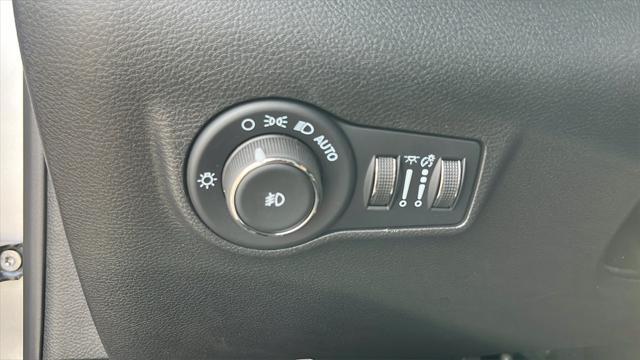 new 2025 Jeep Compass car, priced at $33,845