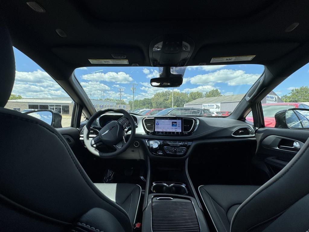new 2026 Chrysler Pacifica car, priced at $54,672