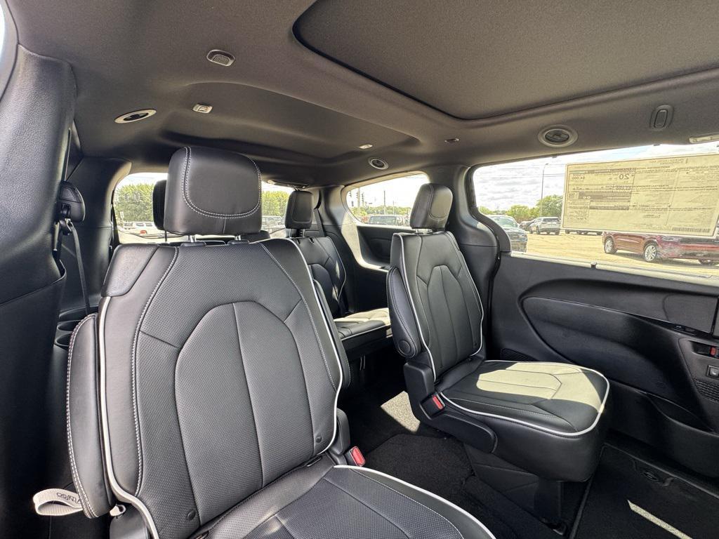 new 2026 Chrysler Pacifica car, priced at $54,672