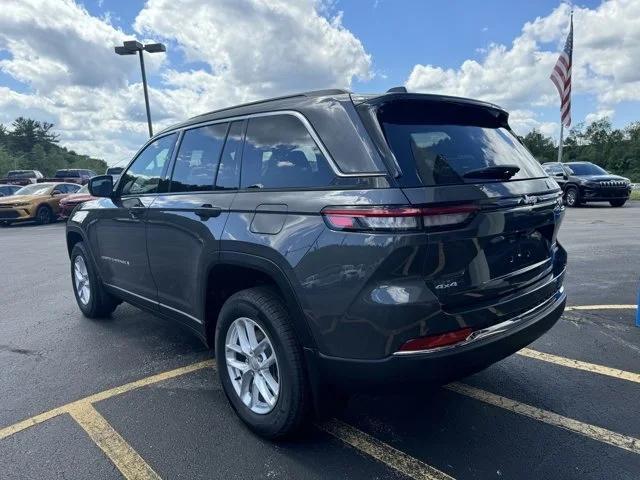 new 2024 Jeep Grand Cherokee car, priced at $42,390