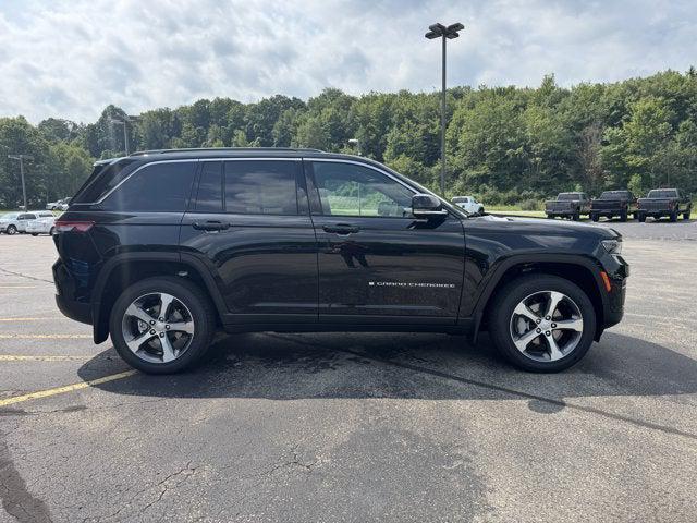 new 2025 Jeep Grand Cherokee car, priced at $54,730