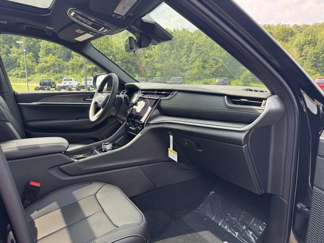 new 2025 Jeep Grand Cherokee car, priced at $54,730