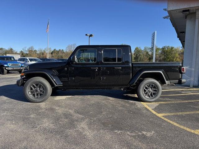 new 2025 Jeep Gladiator car, priced at $47,895